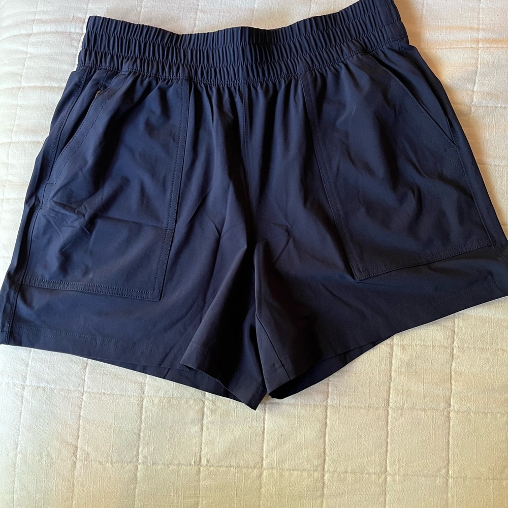 Athleta Navy Wayfind shorts